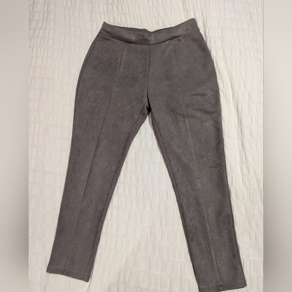 Neiman Marcus Soft Suede Peter Gray Casual Pull On Pants, Sz.L